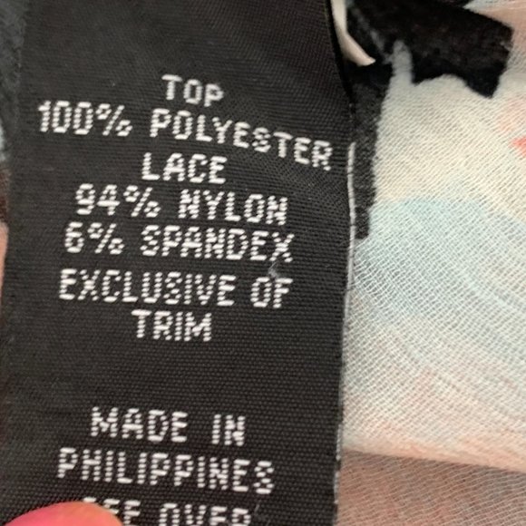 iZ BYER Delicate Lightweight Blouse Semi Sheer Lace V-Neckline XS 3/4th‎ Sleeve - Picture 10 of 15